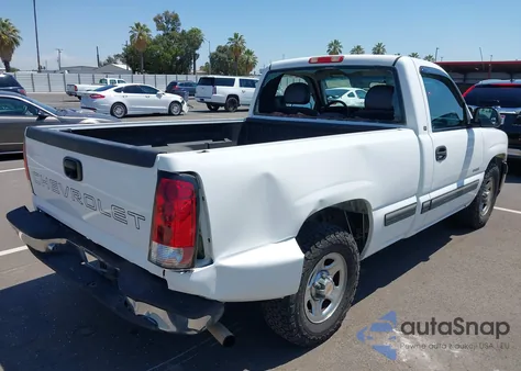 2000 Chevrolet Silverado 1500 from USA, damaged, VIN 1GCEC14W2YZ148658